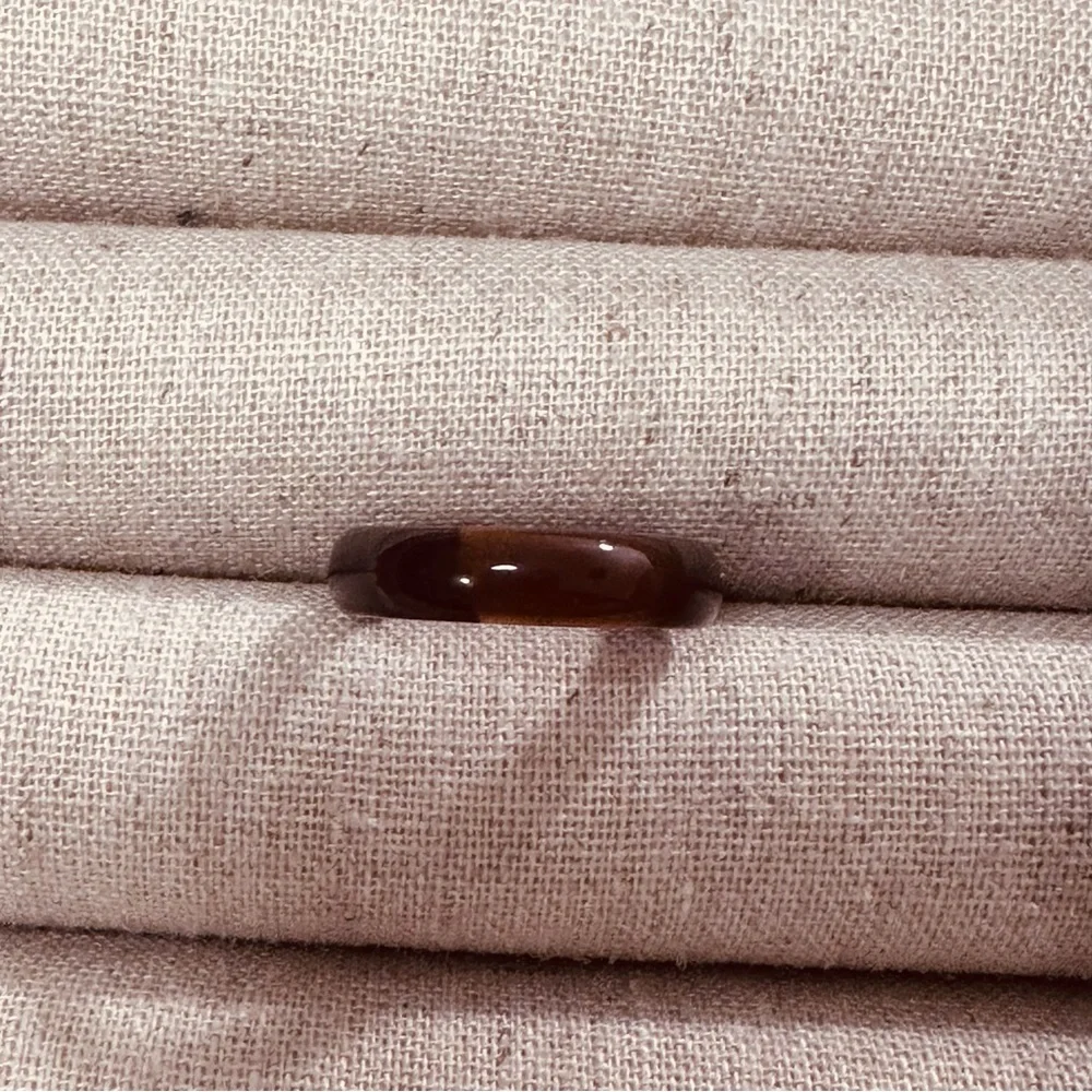 Boutique | Ring | Stone Band | Shaded Brown